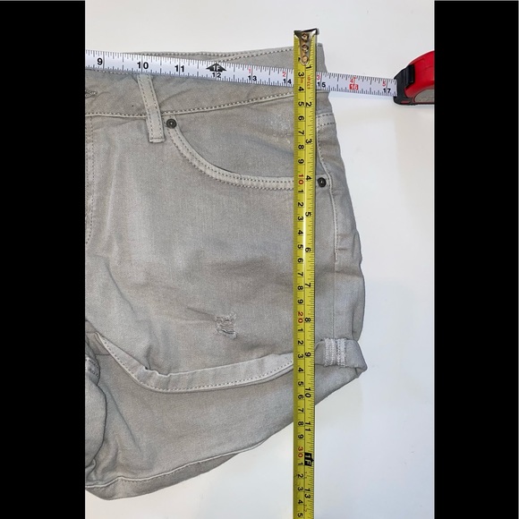 NWOT H&M Divided Gray Shorts Size 8 - Picture 4 of 6